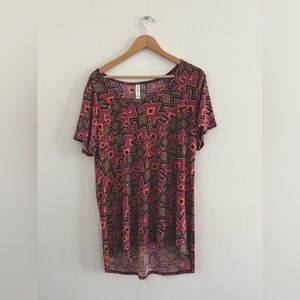 LulaRoe Multicolored Patterned Simply Comfortable Short Sleeve Top Size XL